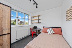 Photo 1- click for photo gallery